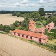 The mill is located in the village of Cawston